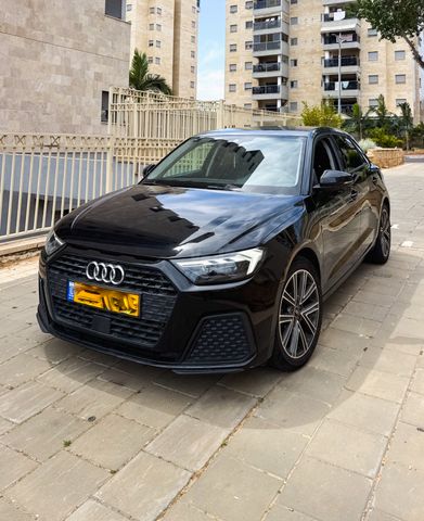 מודעת רכב אאודי A1 3