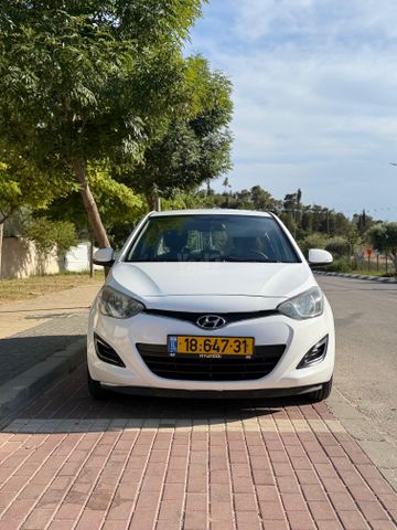 מודעת רכב יונדאי i20 3