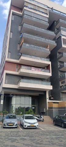 ספיר 11