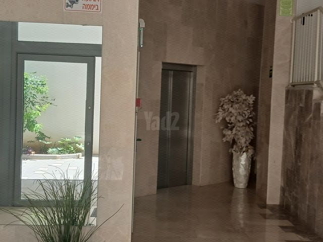 ארתור הנטקה 22