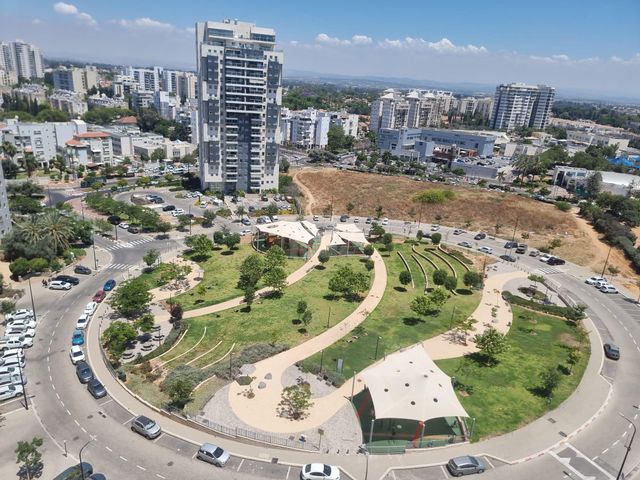 נתן אלתרמן 8