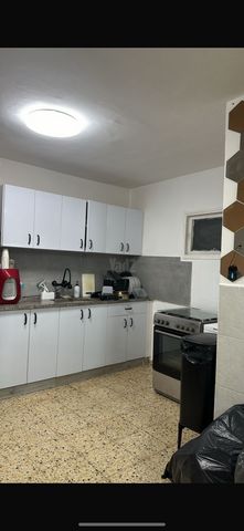 שדרות זלמן שניאור 42