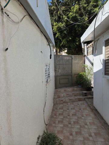 אפרים אהרונסון 26