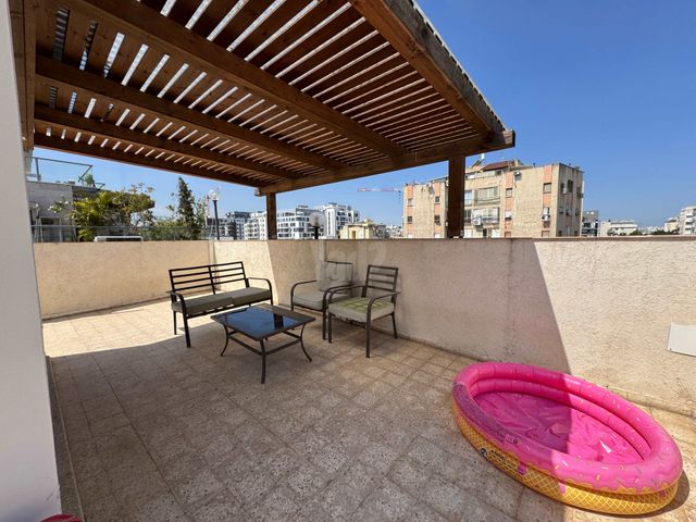 זאב ברנדה 30
