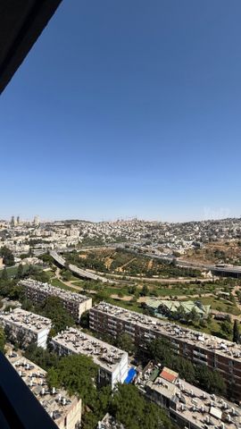 דירה למכירה בירושלים (תיווך) — 4