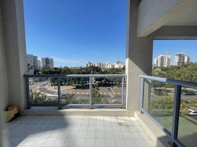 העסיס 23