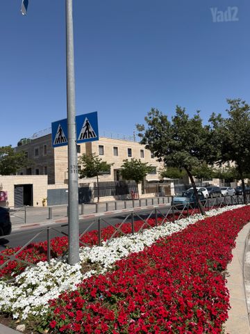 דירה להשכרה בירושלים (תיווך) — 2