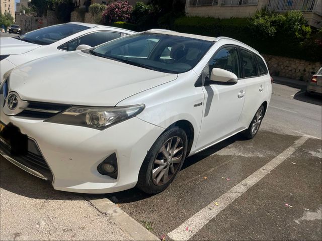 מודעת רכב טויוטה אוריס
