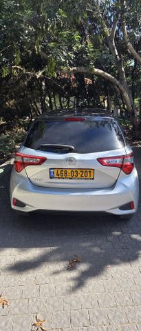 מודעת רכב טויוטה יאריס