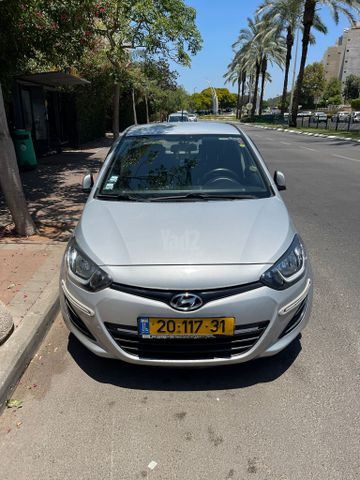 מודעת רכב יונדאי i20