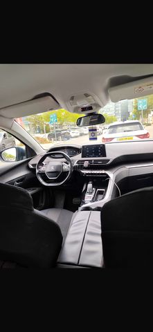 מודעת רכב פיג'ו 5008