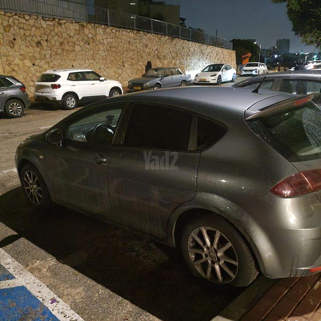 מודעת רכב סיאט לאון