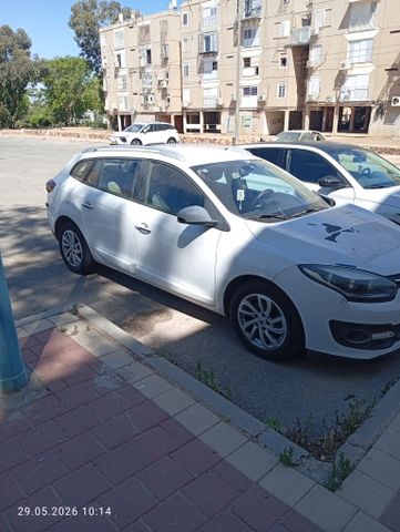 מודעת רכב רנו מגאן