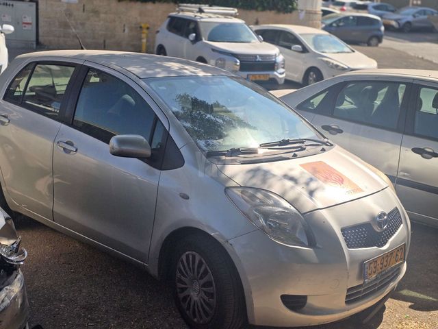 מודעת רכב טויוטה יאריס