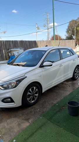 מודעת רכב יונדאי i20