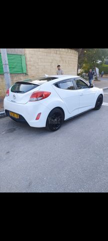 מודעת רכב יונדאי ולוסטר