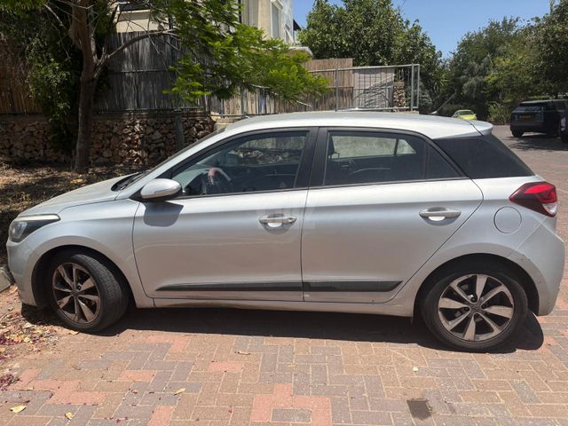 מודעת רכב יונדאי i20