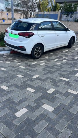 מודעת רכב יונדאי i20