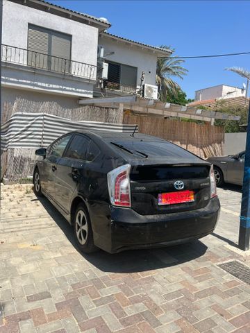 מודעת רכב טויוטה פריוס