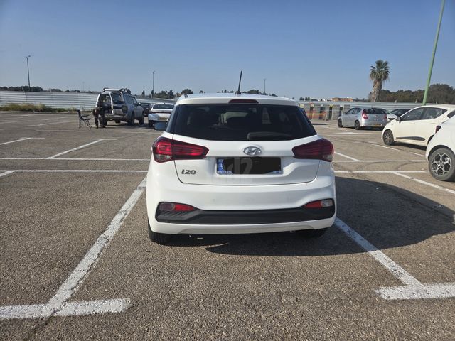 מודעת רכב יונדאי i20