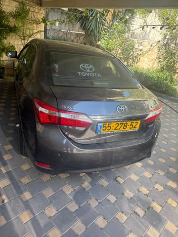 מודעת רכב טויוטה קורולה