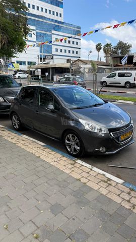 מודעת רכב פיג'ו 208