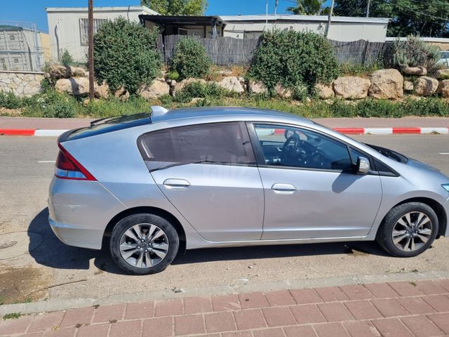 מודעת רכב הונדה אינסייט
