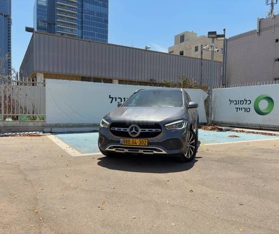 מודעת רכב מרצדס-בנץ GLA