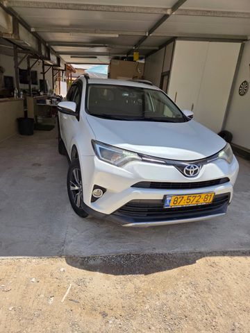 מודעת רכב טויוטה RAV4