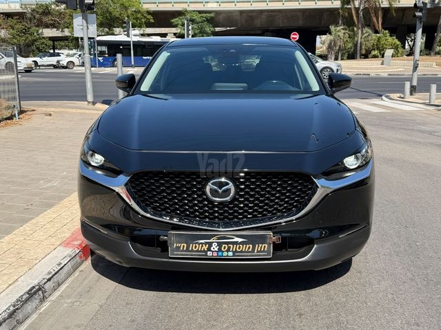 מודעת רכב מאזדה CX-30 1