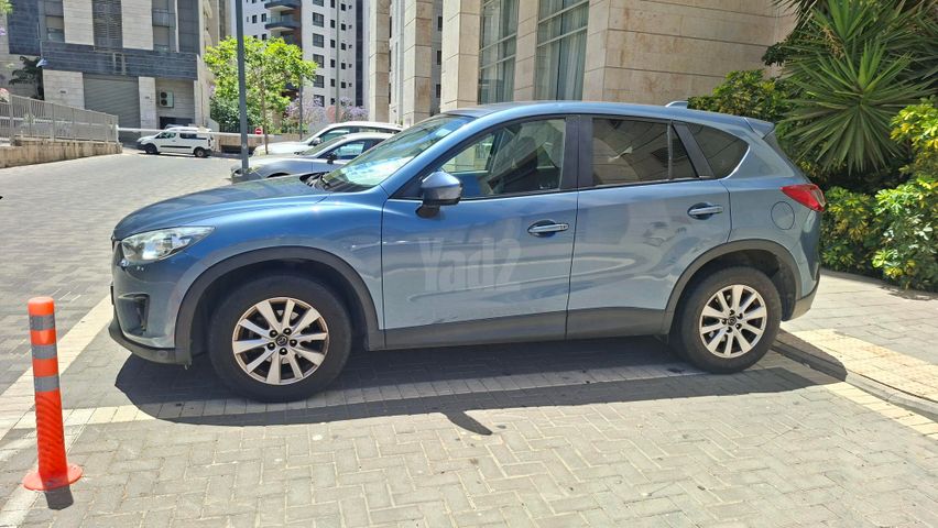 מודעת רכב מאזדה CX-5