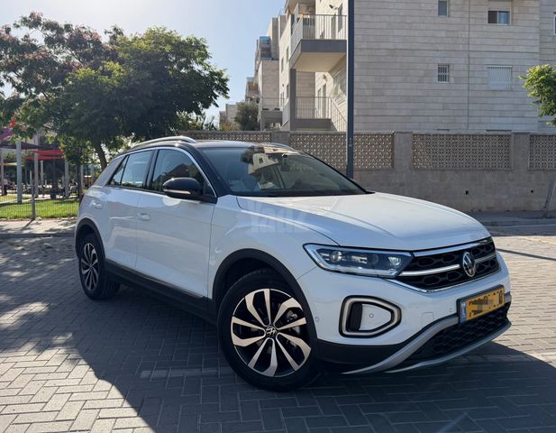 מודעת רכב פולקסווגן T-רוק