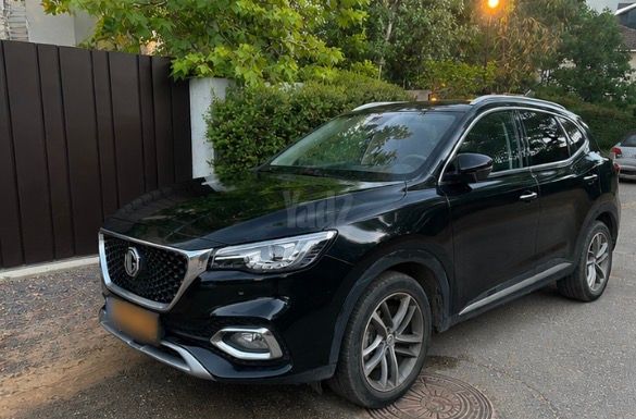 מודעת רכב אם ג'י EHS PHEV