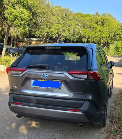 מודעת רכב טויוטה RAV4