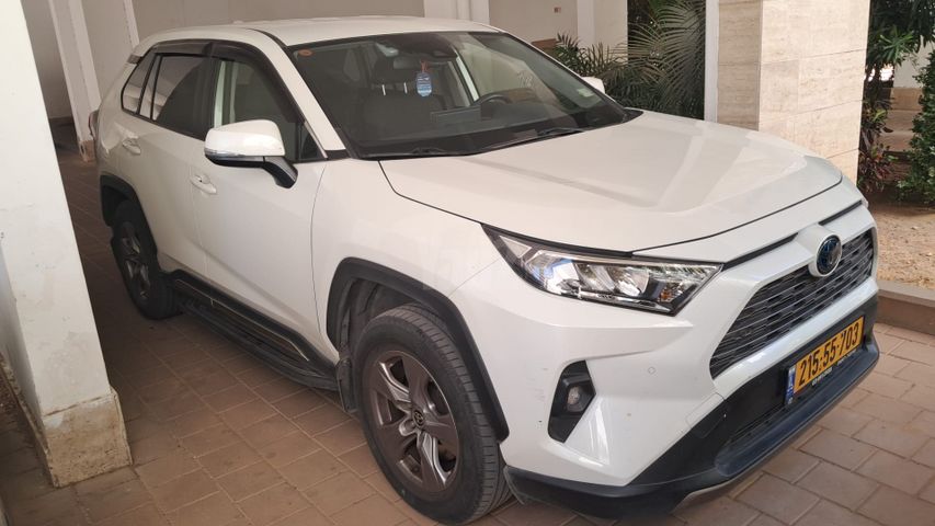 מודעת רכב טויוטה RAV4