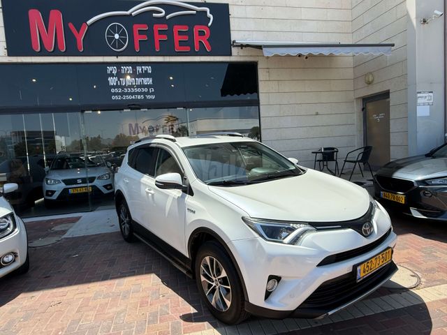 מודעת רכב טויוטה RAV4