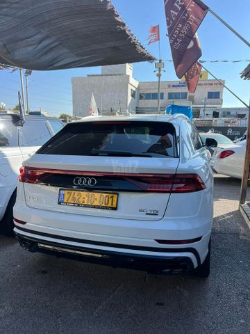 מודעת רכב אאודי Q8