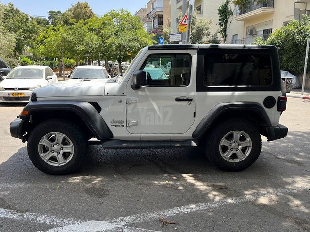 מודעת רכב ג'יפ רנגלר