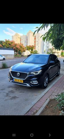 מודעת רכב אם ג'י EHS PHEV