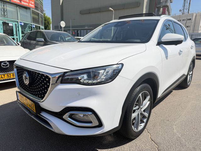 מודעת רכב אם ג'י EHS PHEV