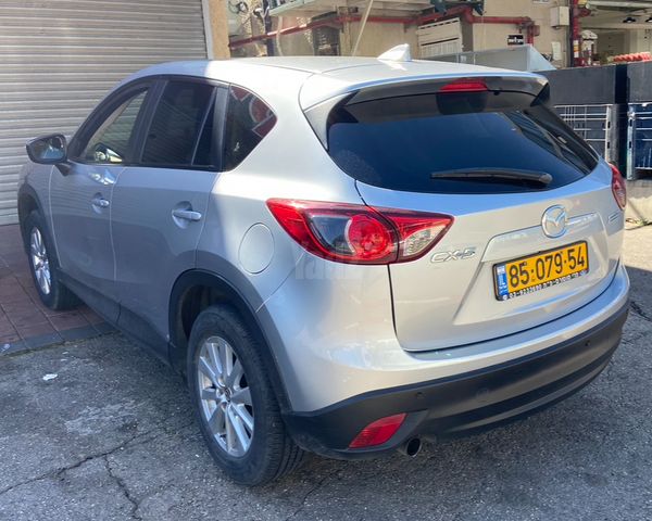 מודעת רכב מאזדה CX-5