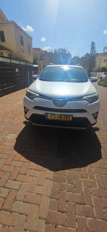 מודעת רכב טויוטה RAV4