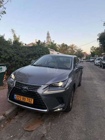 מודעת רכב לקסוס NX