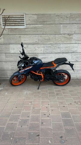 מודעת רכב KTM Naked Duke 390