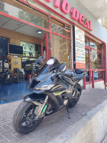 מודעת רכב קאוואסאקי נינג'ה ZX 10R