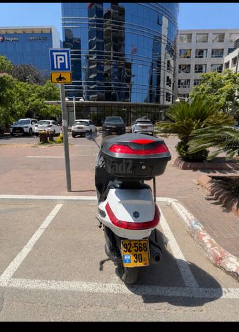 מודעת רכב פיאג'ו X-Evo 250