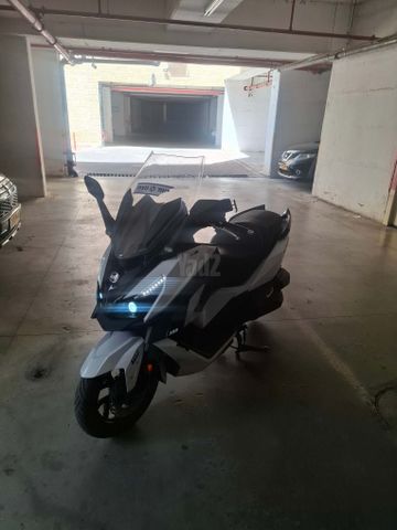 מודעת רכב סאן יאנג קרוזים 300