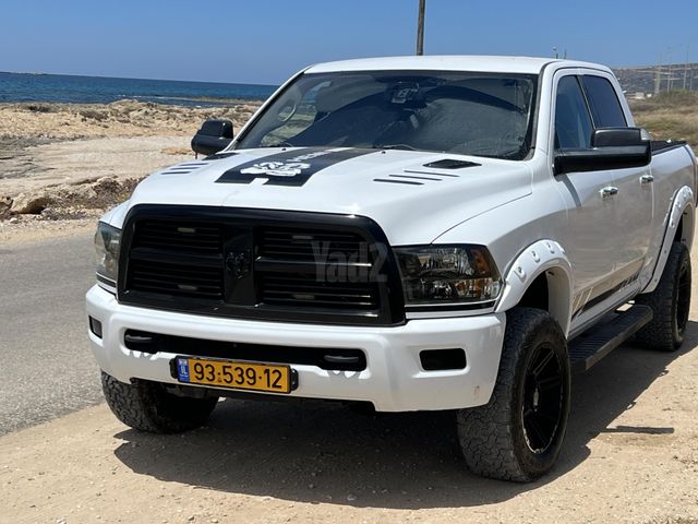 מודעת רכב דודג'