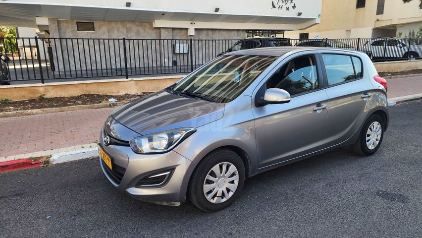 מודעת רכב יונדאי i20 1