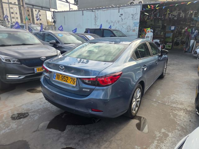 מודעת רכב מאזדה 6